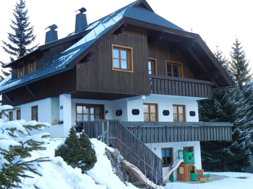Vacation apartment NOCKALM on the ski slope