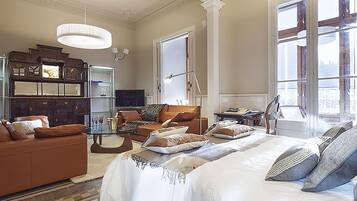 4 bedrooms, in-room safe, iron/ironing board, travel crib