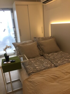 1 غرفة نوم ومكتب وواي فاي وملاءات أسرّة