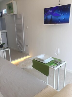 1 slaapkamer, een bureau, wifi, beddengoed