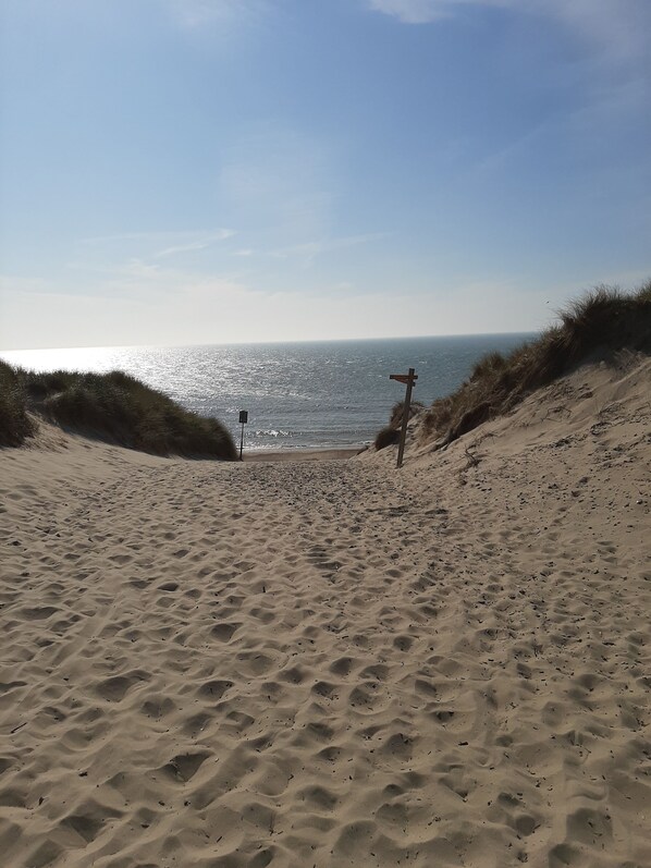 Beach - Storm time by the sea! Family friendly House, 4 P., Fireplace, BBQ, W-LAN  (Bruinisse)