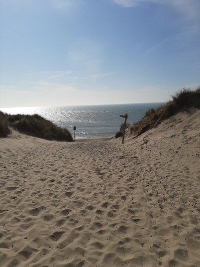 Storm time by the sea! Family friendly House, 4 P., Fireplace, BBQ, W-LAN 