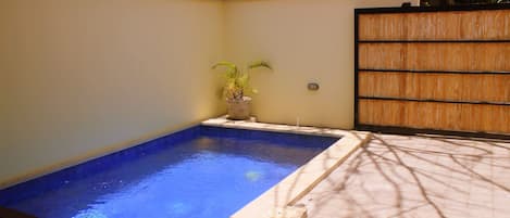 Private pool