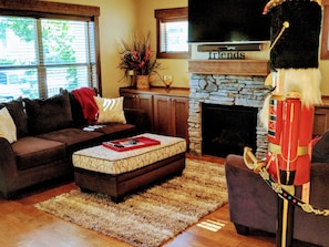Smart TV, fireplace, video games, DVD player