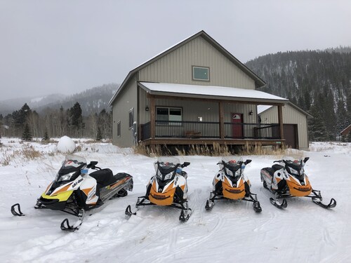 Moose Meadow Lodge - great view! Garage for those snowmobiles and 4x4's!