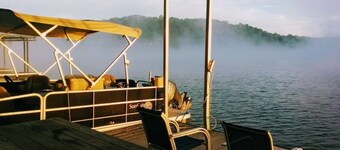 Admiral's Mountain Lake Chalet