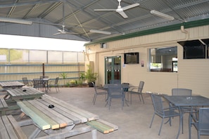 Restaurant - Shamrock Hotel Motel Balranald (Balranald)