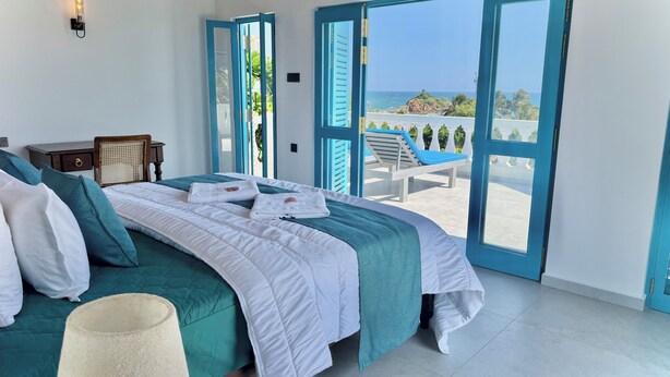 Deluxe Studio Suite, 1 King Bed, Air conditioning, Ocean View | Egyptian cotton sheets, premium bedding, individually decorated - Seashore Mirissa (Mirissa)
