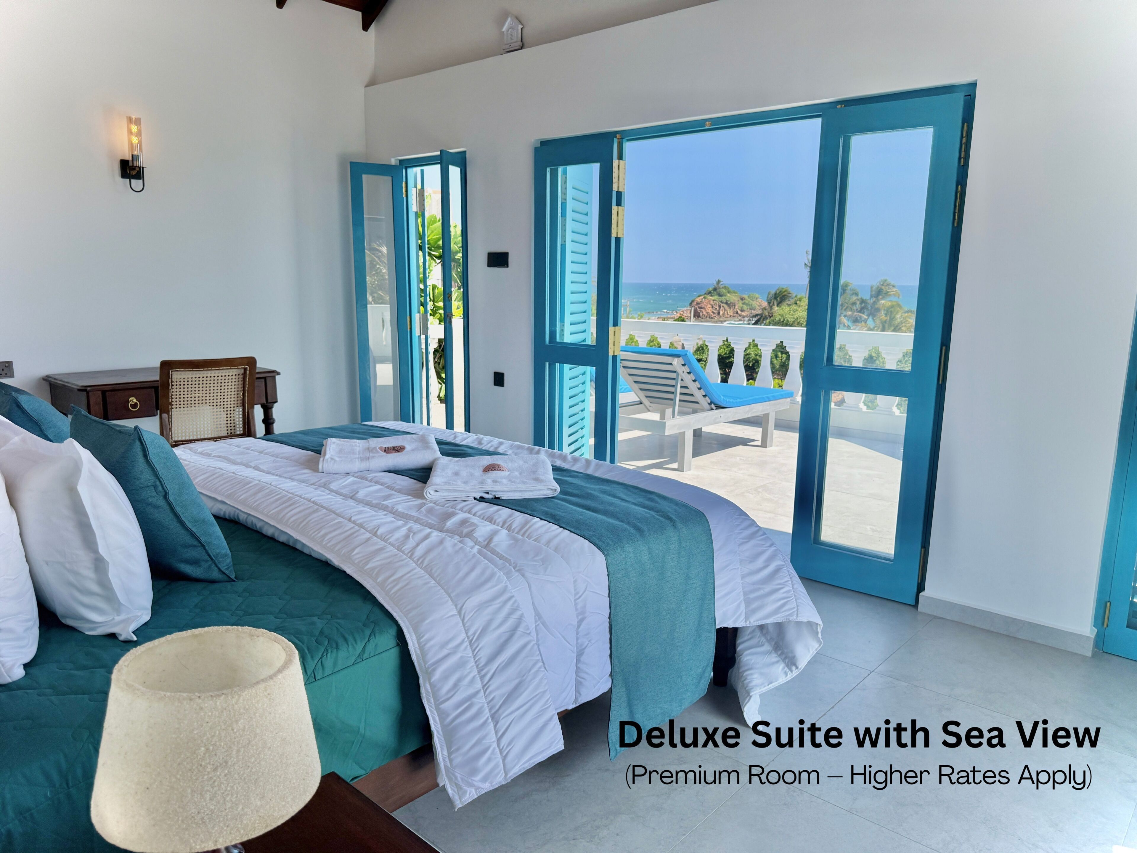 Deluxe Studio Suite, 1 King Bed, Air conditioning, Ocean View | Egyptian cotton sheets, premium bedding, minibar, individually decorated