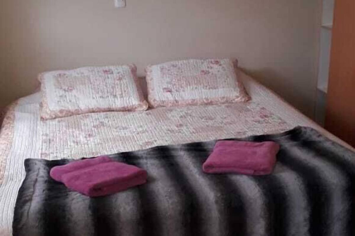 Standard Apartment (departamento 5) | Free WiFi, bed sheets