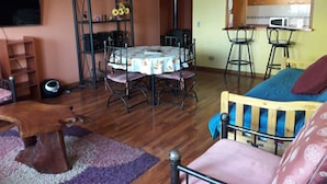 Standard Apartment, Non Smoking, Jetted Tub (Cama doble,cama nido y sofa cama) | Living area - Departamentos Climent (Osorno)