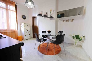 Dining - Santamarta, the apartment for your Venetian holidays (Venezia)