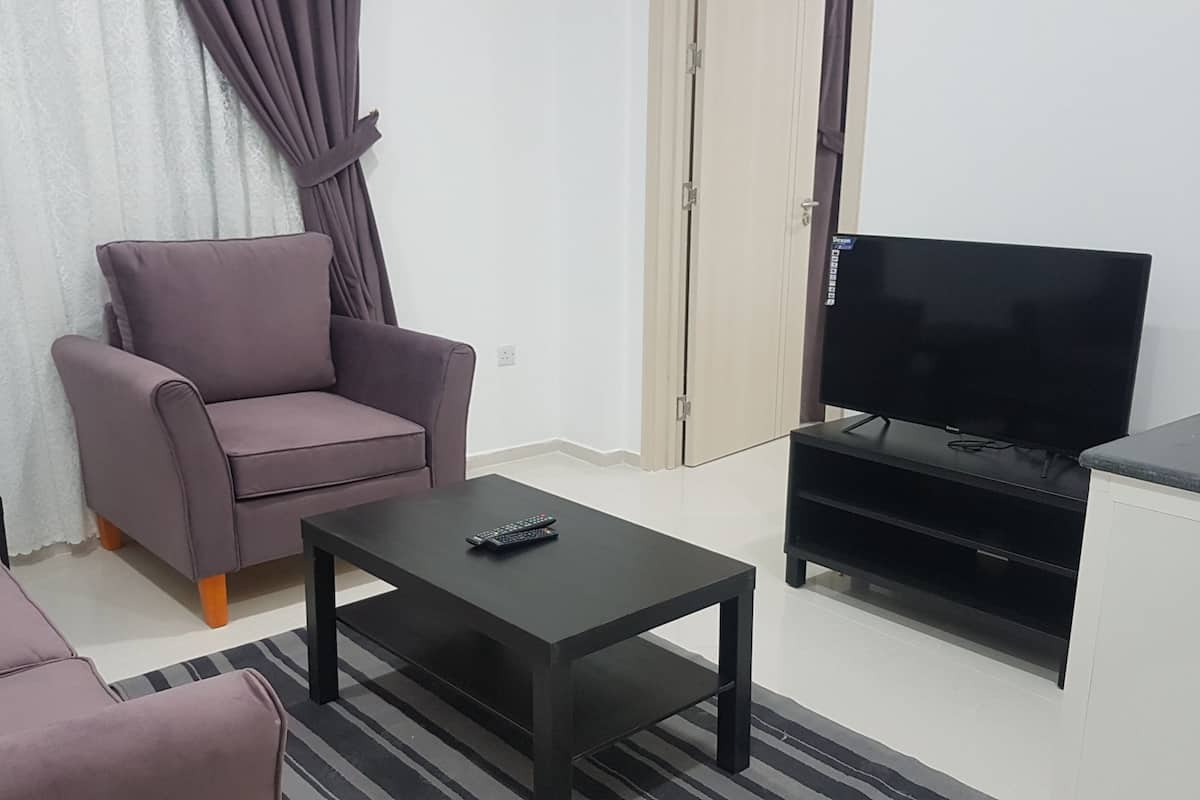 1 bedroom, in-room safe, desk, blackout curtains