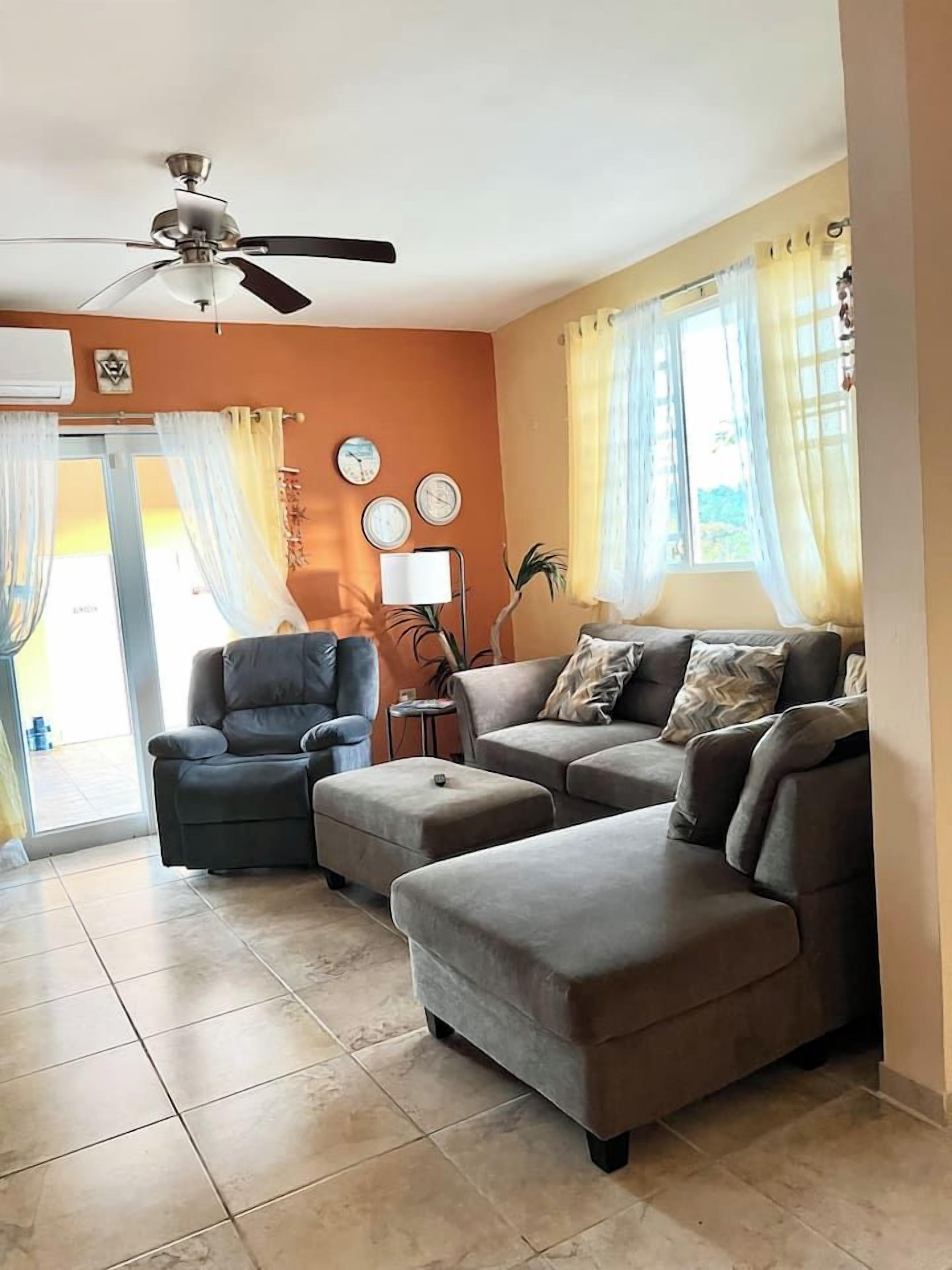 Casa Lomita Verde, A Rural Pr Vacation Home - Manatí