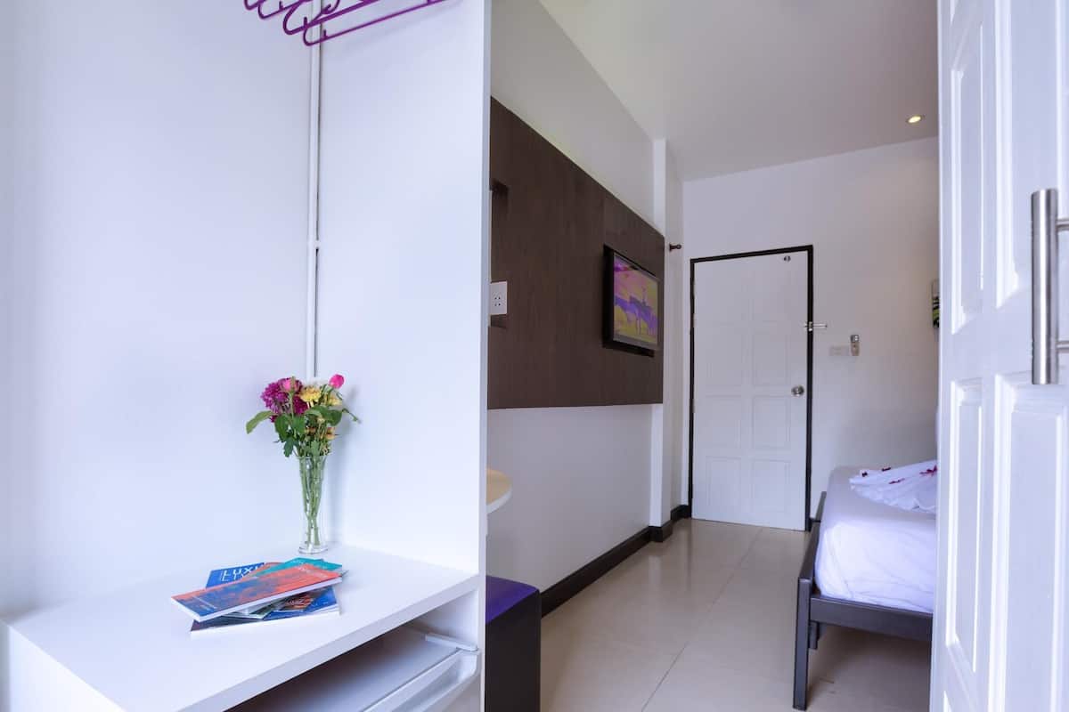 Junior studio, 1 queensize bed | Luxe beddengoed, gratis wifi, beddengoed