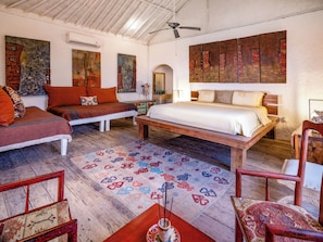 Deluxe Room, Kitchen, Beach View | Premium bedding, pillowtop beds, minibar, in-room safe - Villa Pasir (Lembongan Island)
