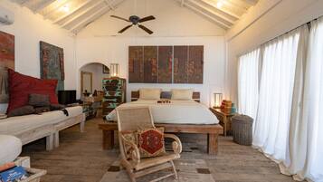 Deluxe Room, Kitchen, Beach View | Premium bedding, pillowtop beds, minibar, in-room safe