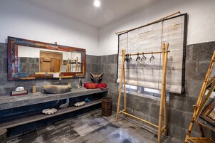 Ducha, cabezal de ducha tipo lluvia, artículos de tocador gratuitos