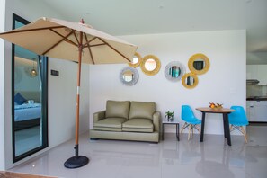 Televisión de pantalla plana de 32 pulgadas con canales por cable