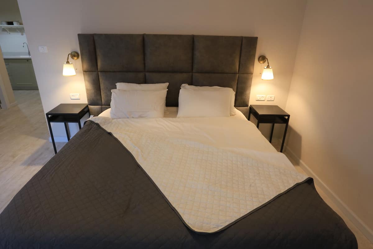 Rollaway beds (surcharge), WiFi (free), bed sheets