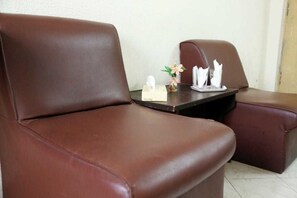 المنشأة من الداخل