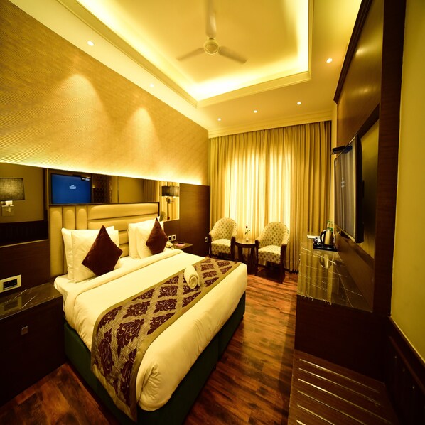 Executive Room | In-room safe, iron/ironing board, free WiFi, bed sheets - Hotel Milan Palace (Prayagraj)