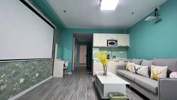 Design-Doppelzimmer, 1 Queen-Bett | Schreibtisch, Verdunkelungsvorhänge, schallisolierte Zimmer