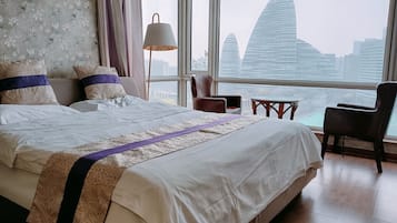 City-Doppelzimmer, 1 Queen-Bett | Schreibtisch, Verdunkelungsvorhänge, schallisolierte Zimmer