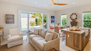 Interior - **LAYOVER in PARADISE @ CASA MARINA** New Home / Pool + LAST KEY SERVICES… (Key West)