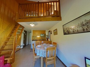 Dining - Studio with cabin and mezzanine, parking, near slopes (Le Grand-Bornand)