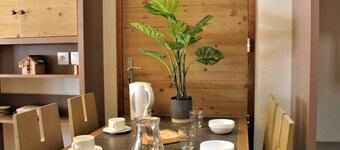 Cozy 2-room Apartment for 5, Pool & Sauna, Near Slopes & Shops, Pet-Friendly, South-West Balcony