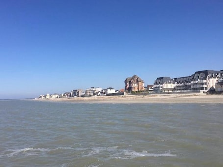 Beach nearby. Homerez - Charming house in Le Crotoy
