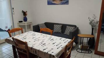 Fernseher, DVD-Player