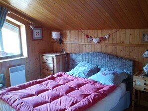 4 bedrooms, iron/ironing board, WiFi - Savoyard chalet with family comfort Champagny en Vanoise - La Plagne (Champagny en Vanoise)