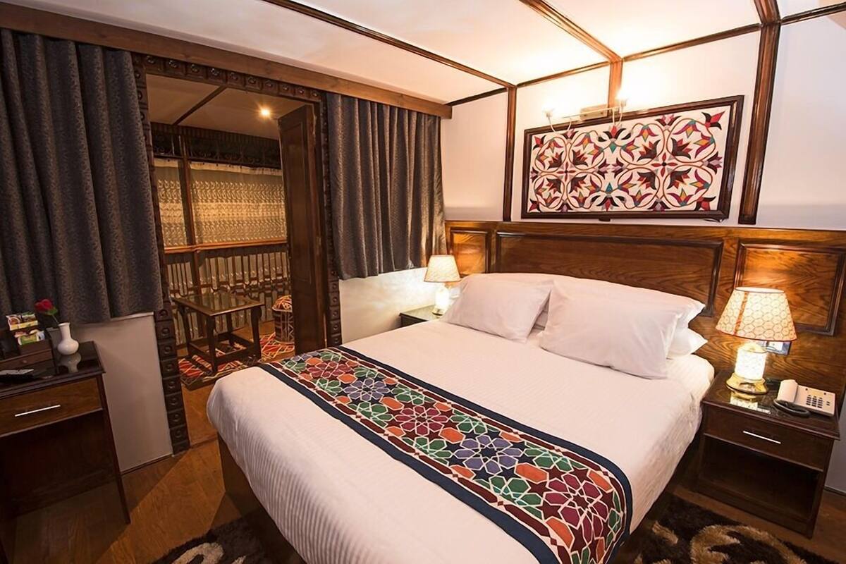 Cabaña estándar (7 nights, from Luxor & back, on Sat) | Minibar, caja de seguridad en la habitación y escritorio