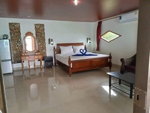 룸 | 각각 다른 스타일의 인테리어, 각각 다르게 가구 비치, 암막 커튼, 무료 WiFi