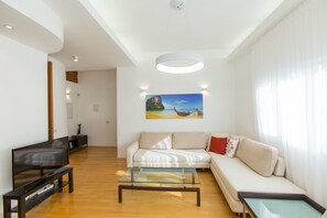 Appartamento Comfort, 2 camere da letto | Soggiorno | TV a schermo piatto