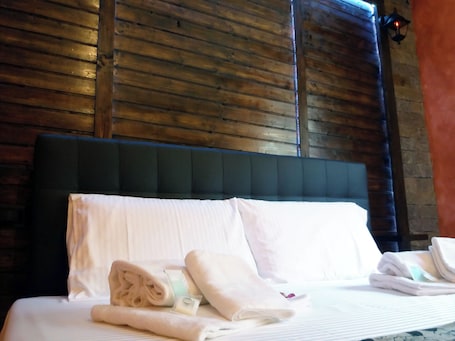 Ropa de cama de alta calidad, cubrecamas y colchones con efecto memoria