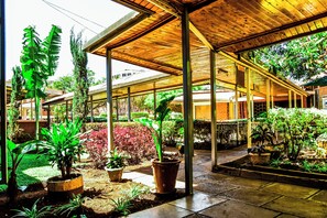 Garden - Eldoret Wagon hotel (Eldoret)