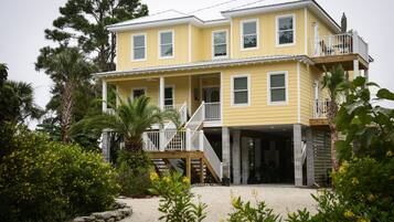 Bagian depan properti