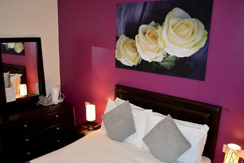 the orchard hotel
