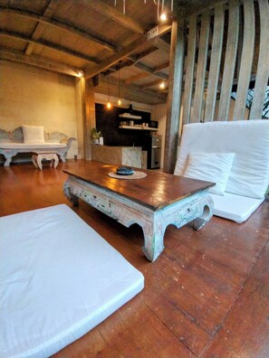 Interior - WOODEN Home Top LOCATION in Seminyak Near Beach, Shops, Restaurants (seminyak)