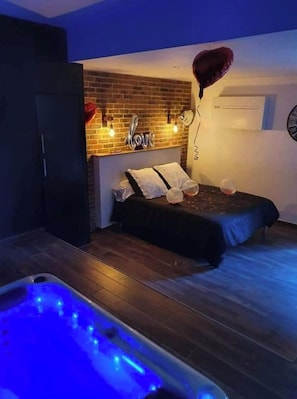 1 chambre, Wi-Fi gratuit, draps fournis