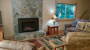TV, fireplace - Exquisite, fully remodeled lake view home! When only the best will do! (Carnelian Bay)