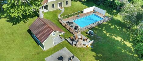 المنشأة من الخارج