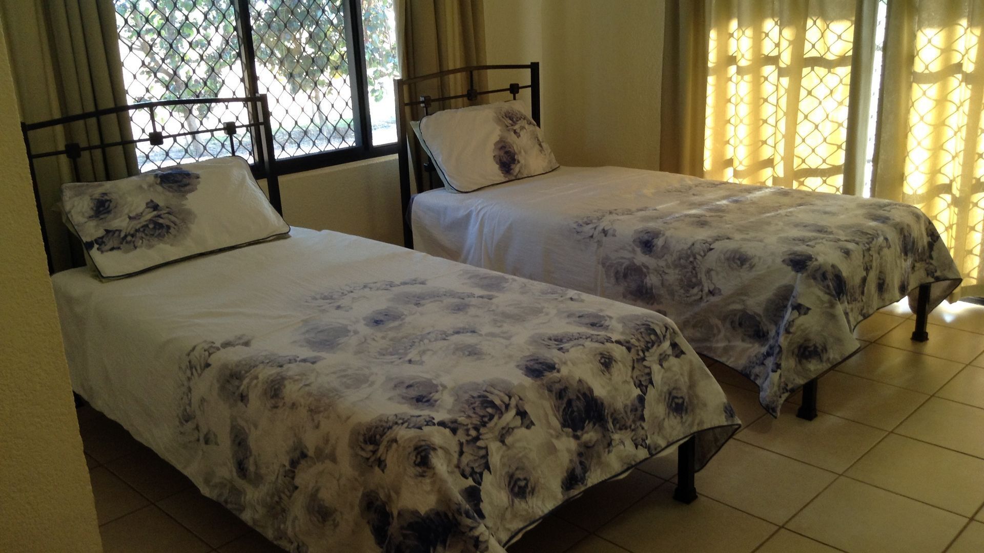 Sunset Serenity Overlooking Fogg Bay — image 12