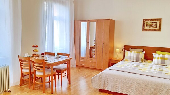 1 bedroom, iron/ironing board, free WiFi, bed sheets