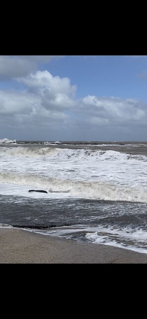 Beach - Cosy, quirky, charming coastal cottage (Sea Palling)