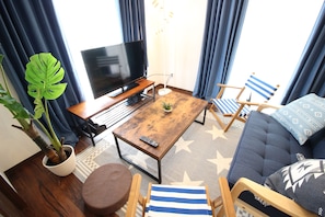 AO-4 | Living area