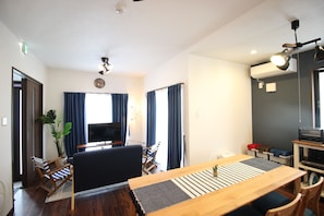 Televisión de pantalla plana